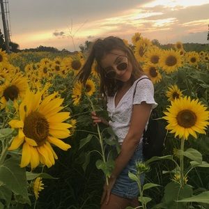 Meet your Posher, Nicole